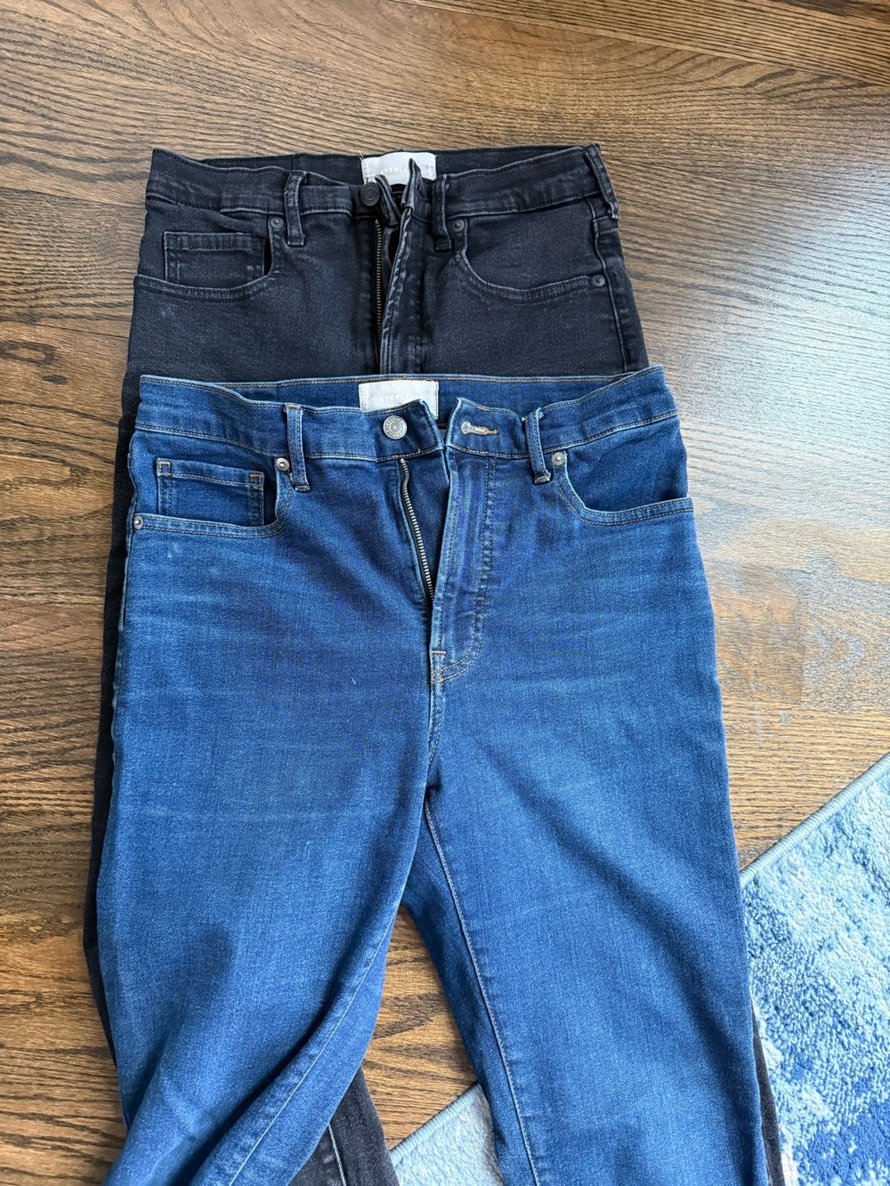 Everlane Skinny High-Rise Jeans in Blue & Black Duo